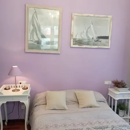 Piso 2 Dormitorios Al Lado De Playa Del Orzan Apartamento *